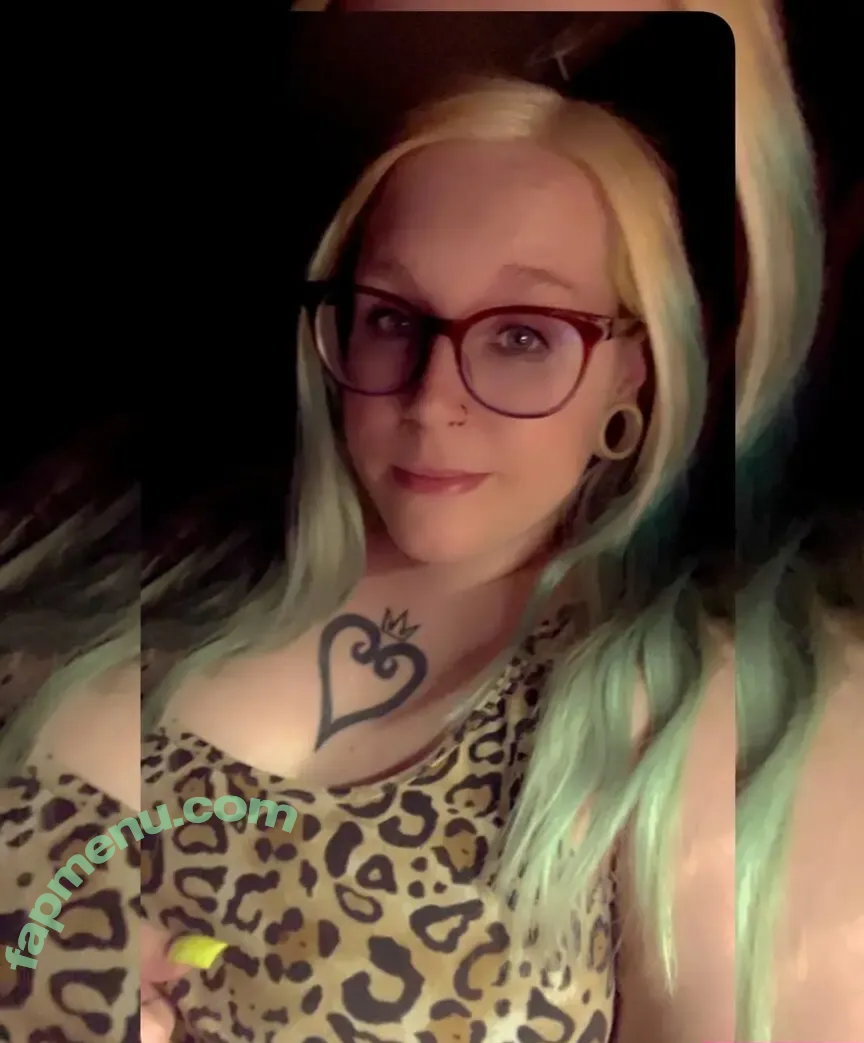 memphisgirl420 nude photo #0099 (Kbomb901 / Kbomb_901)