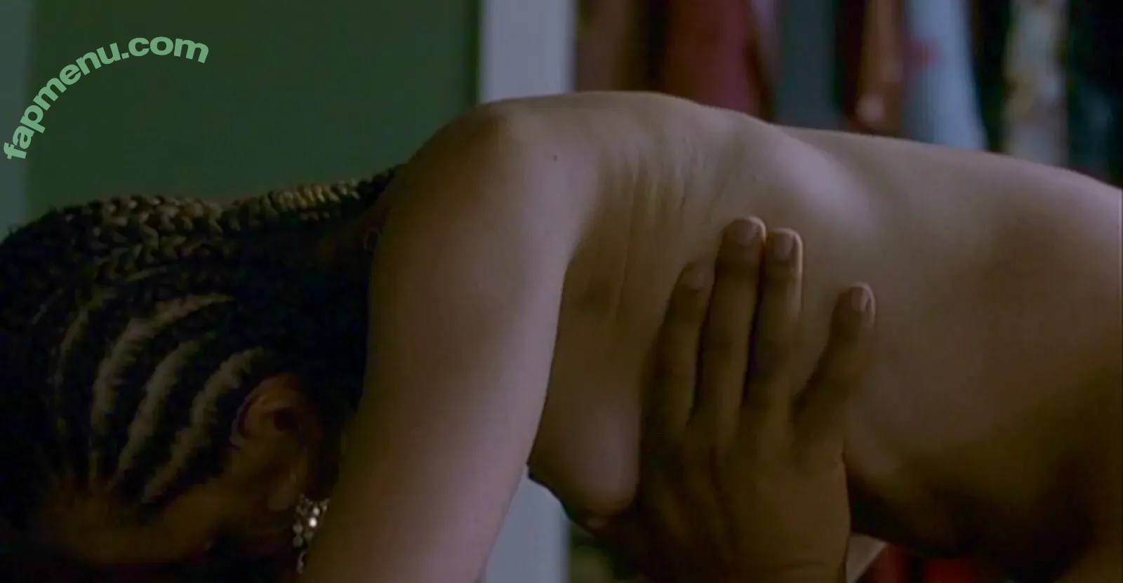 Mena Suvari nude photo #0289 (menasuvari / missdamena)