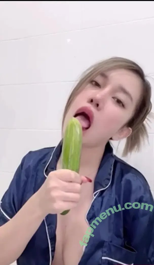 menaraewadee nude photo #0078 (Meena / hmoycute / meena_rwd)