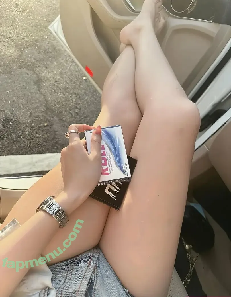 menaraewadee nude photo #0102 (Meena / hmoycute / meena_rwd)