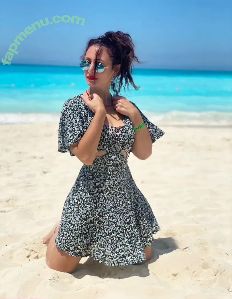 Menna Tayseer nude photo #0002 (mennatayseer12)
