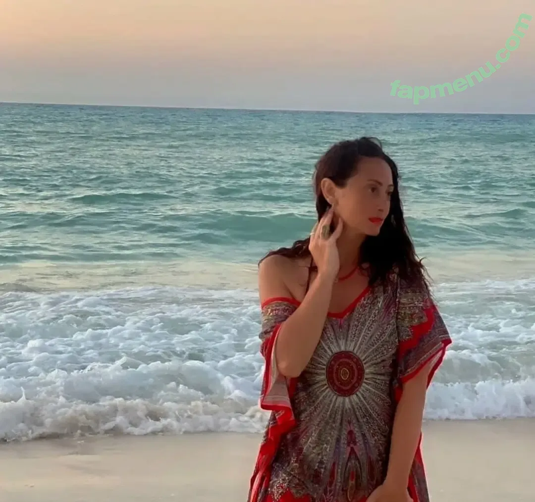 Menna Tayseer nude photo #0012 (mennatayseer12)