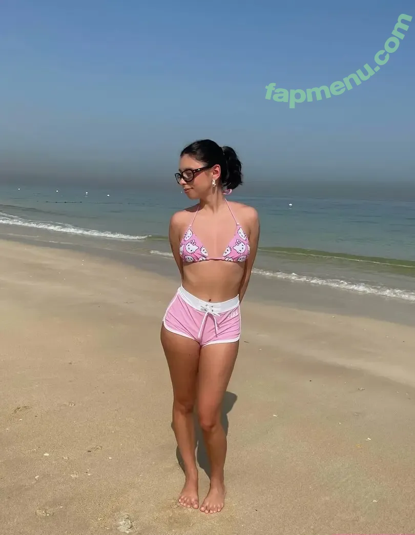 Mentaldora nude photo #0057 (Dora / giamatadora)
