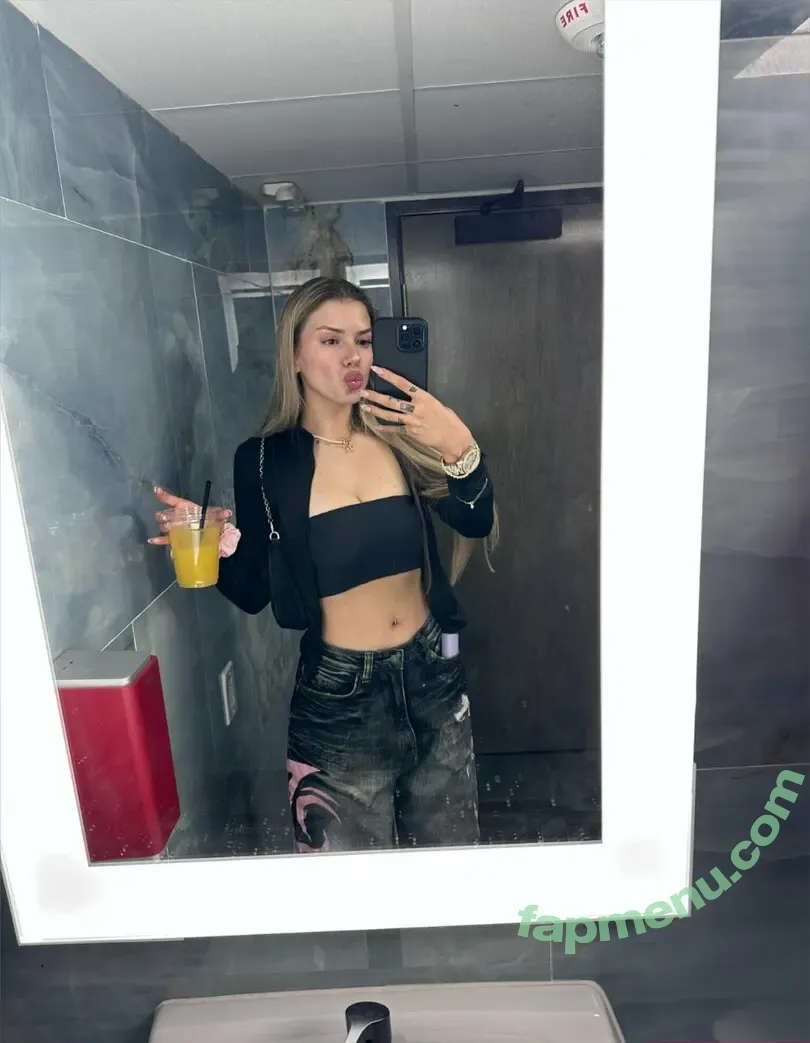 mentaltitness nude photo #0167 (m3ntaltitn3ss / popsm0kes)