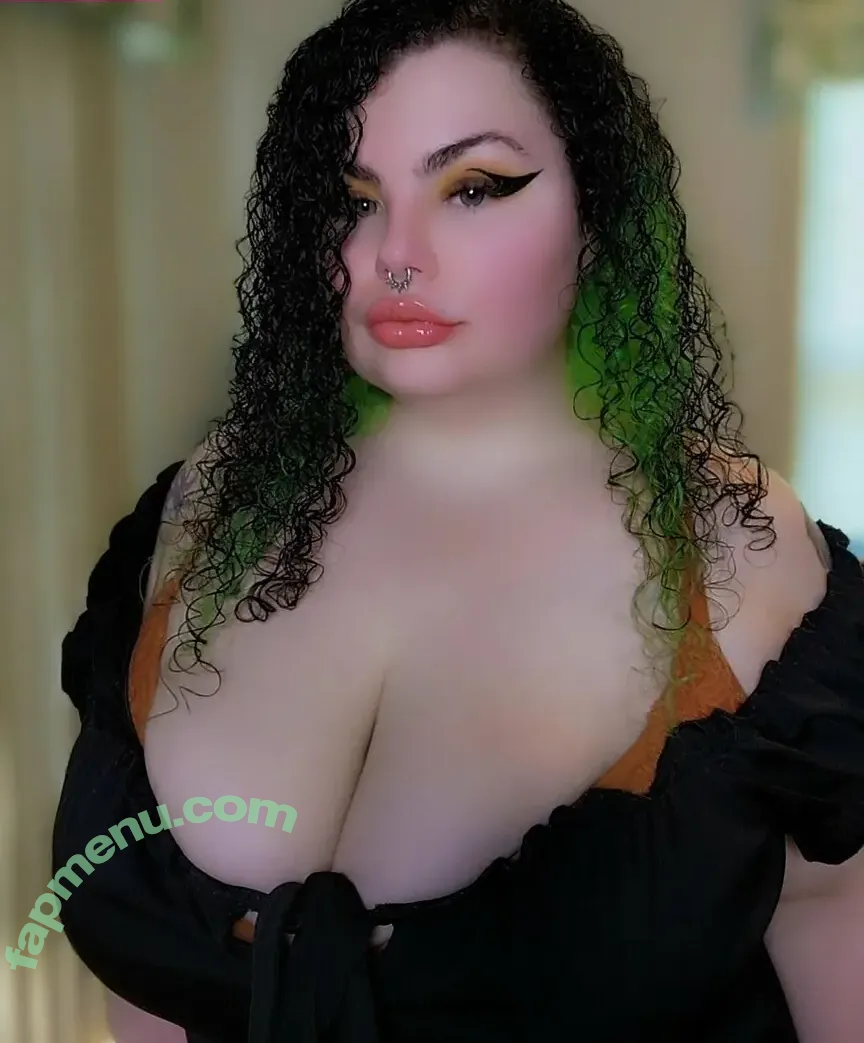 Meowcenary64 nude photo #0003 (Big Titty Goth Tease)