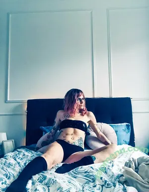  nude photo #0005