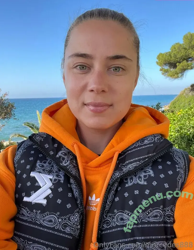 mercedes888 nude photo #0074 (mercedes888)