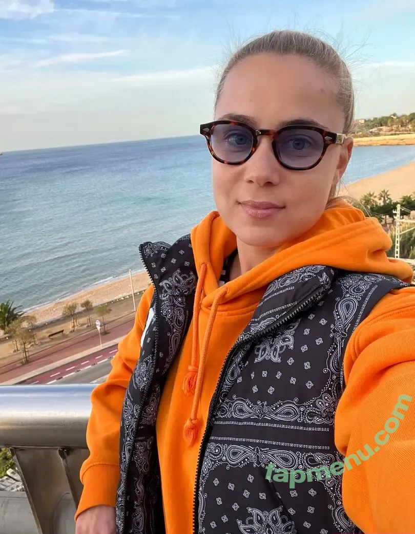 mercedes888 nude photo #0076 (mercedes888)