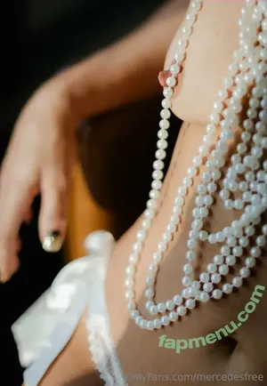 mercedesfree / mercedesbenz nude photo #0080