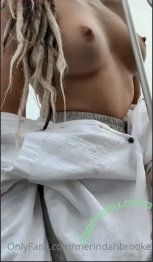  nude photo #0002