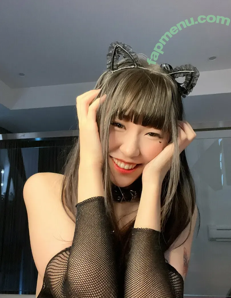 meriolchanfree nude photo #0001 (smol_meri)