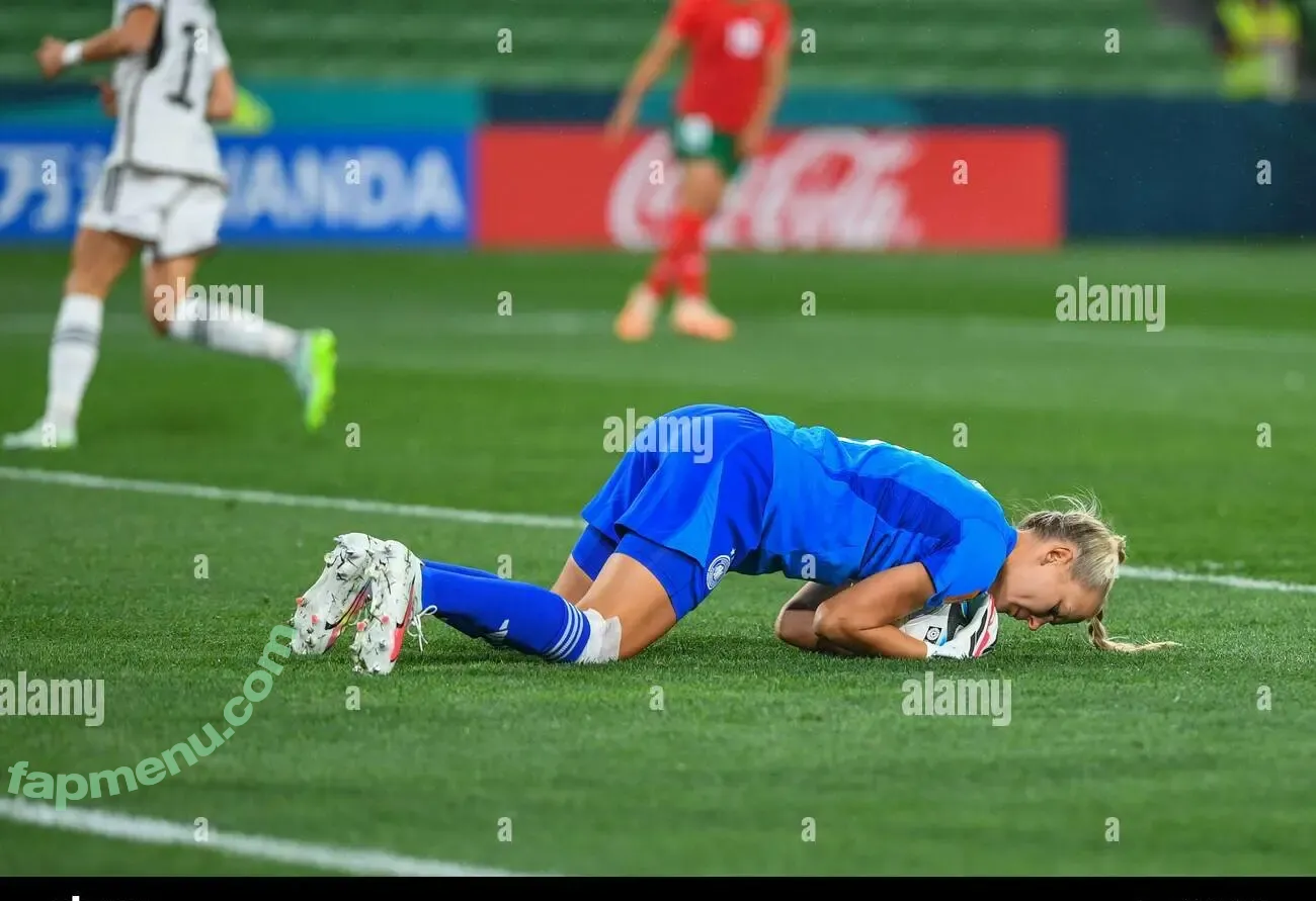 Merle Frohms nude photo #0022 (merlefrohms)