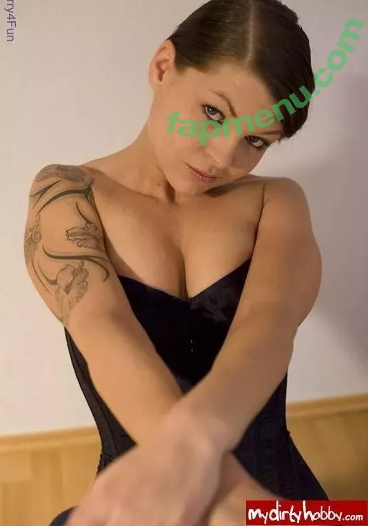 Merry4Fun nude photo #1139 (anniangel911 / merry4fun_m4f)
