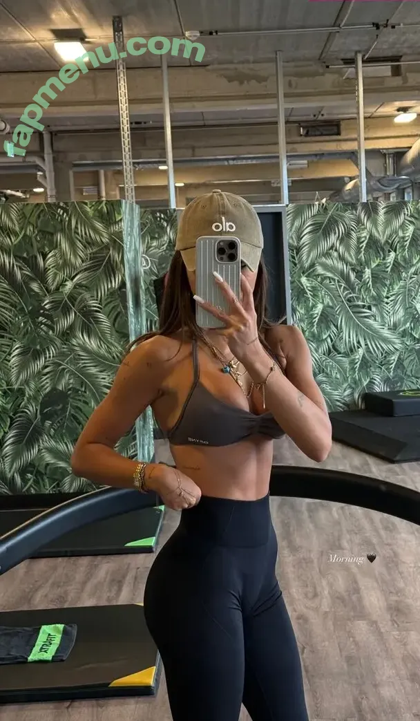 Merve Ozkan nude photo #0190 (Merv.ozkn)