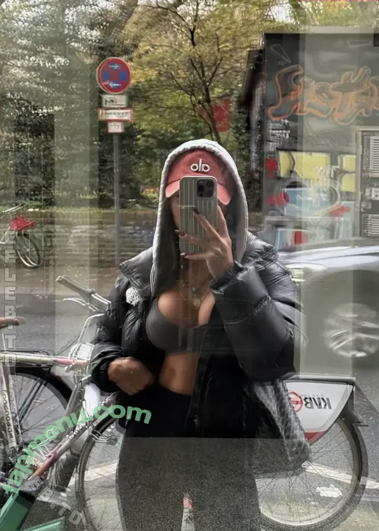 Merve Ozkan nude photo #0207 (merv.ozkn / merveozkann)