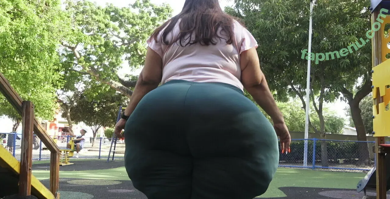 merynavarro nude photo #0012 (mividaenelvestidor)