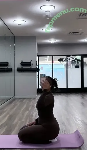 Meskyk nude photo #0013