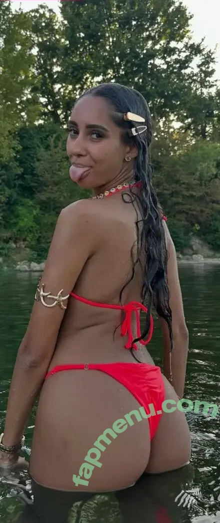 Messrine nude photo #0045 (Messrineee)