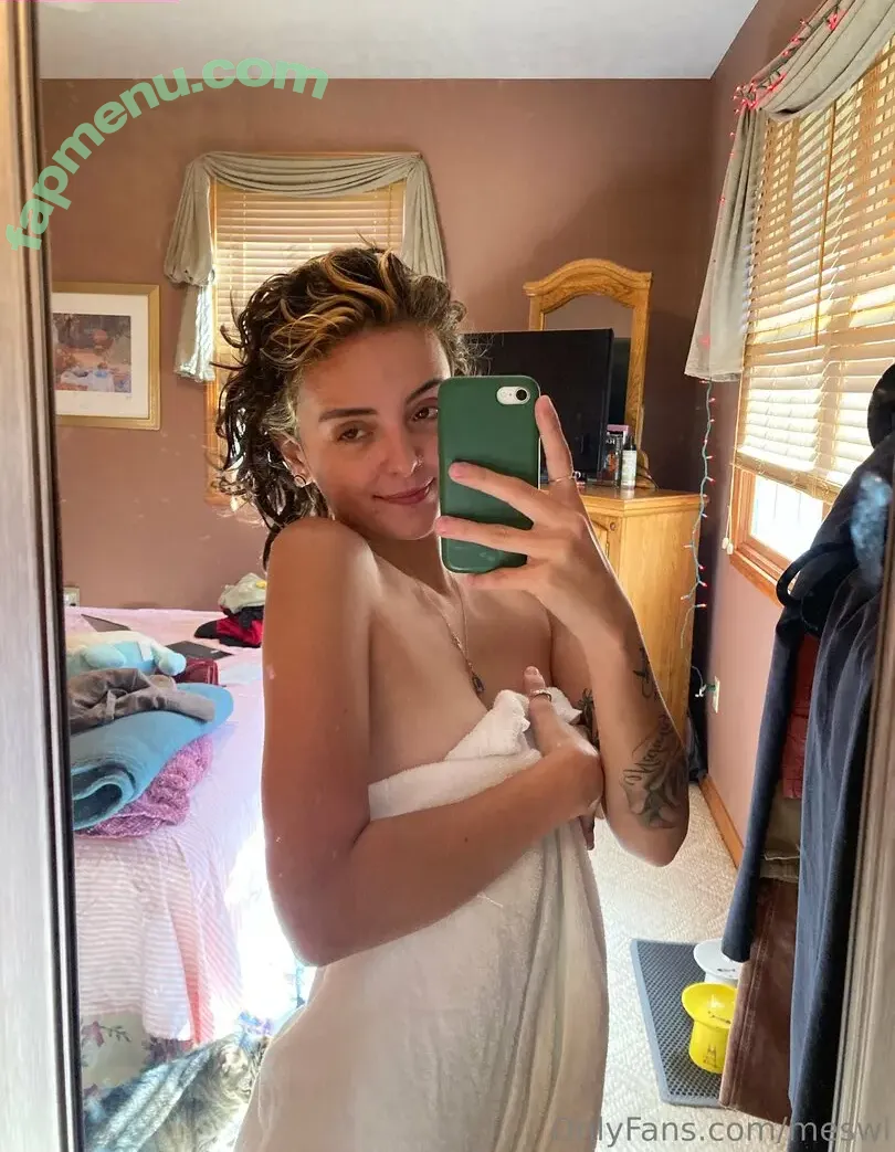 meswl nude photo #0005 (meswl_)