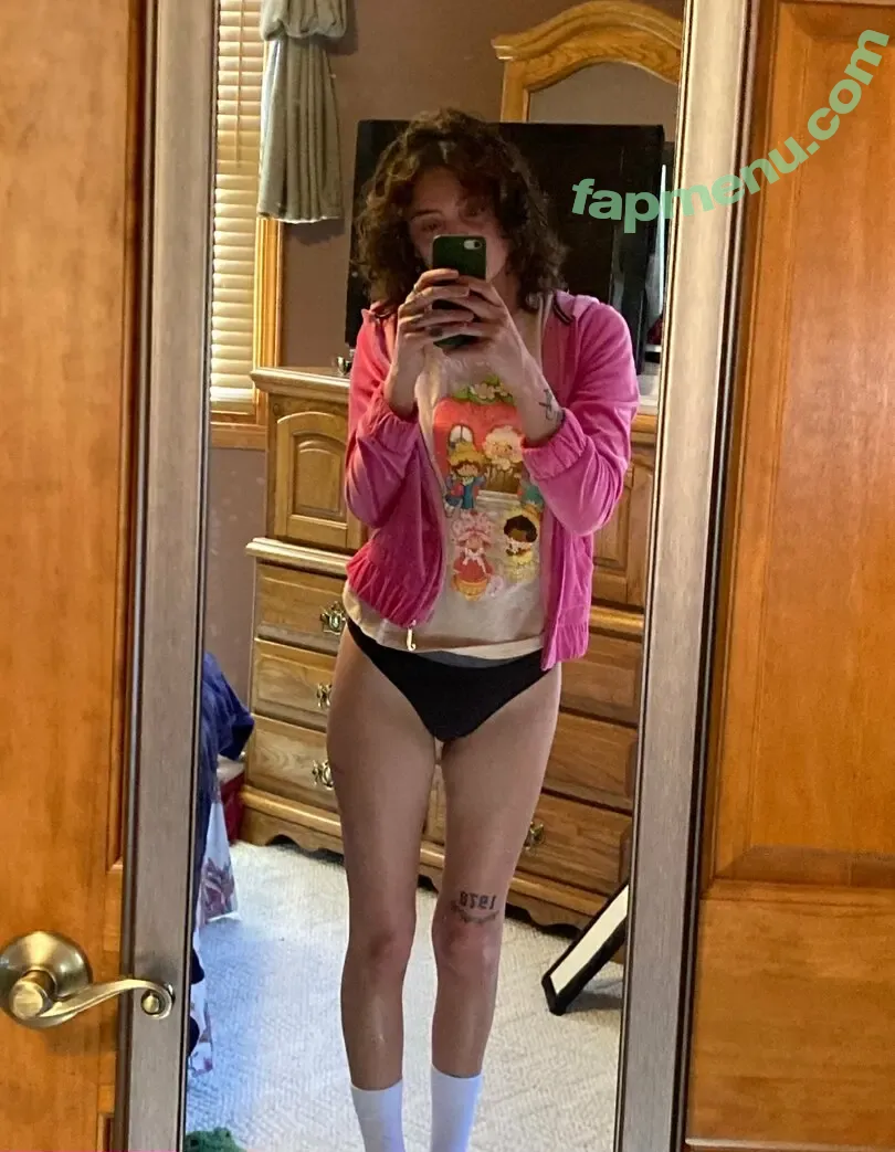 meswl nude photo #0032 (meswl_)