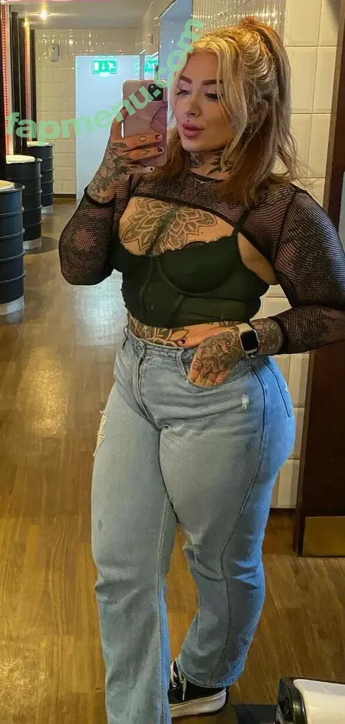 metalbubsxo nude photo #0010 (dickgrabberstwt)