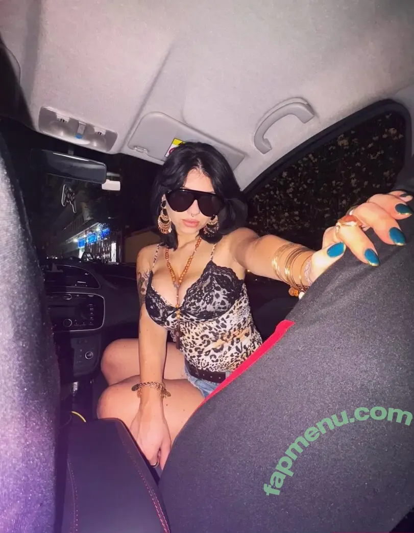 methallika nude photo #0028 (vypercasss)