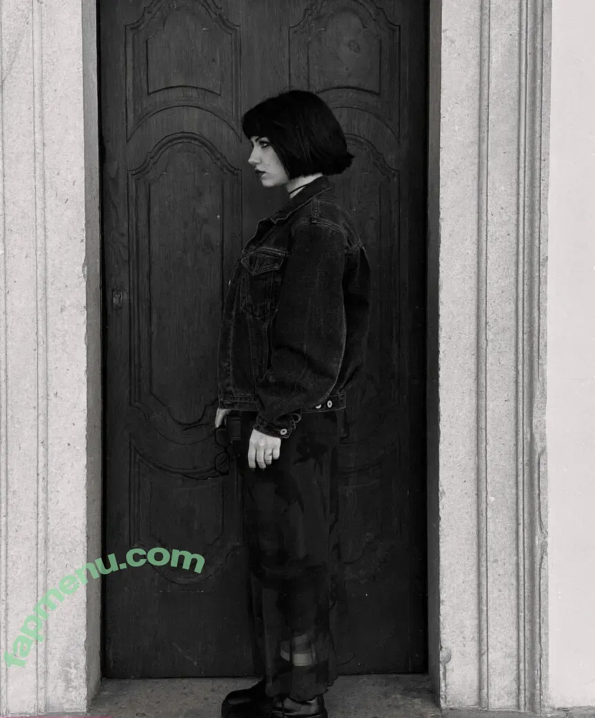 methallika nude photo #0036 (vypercasss)