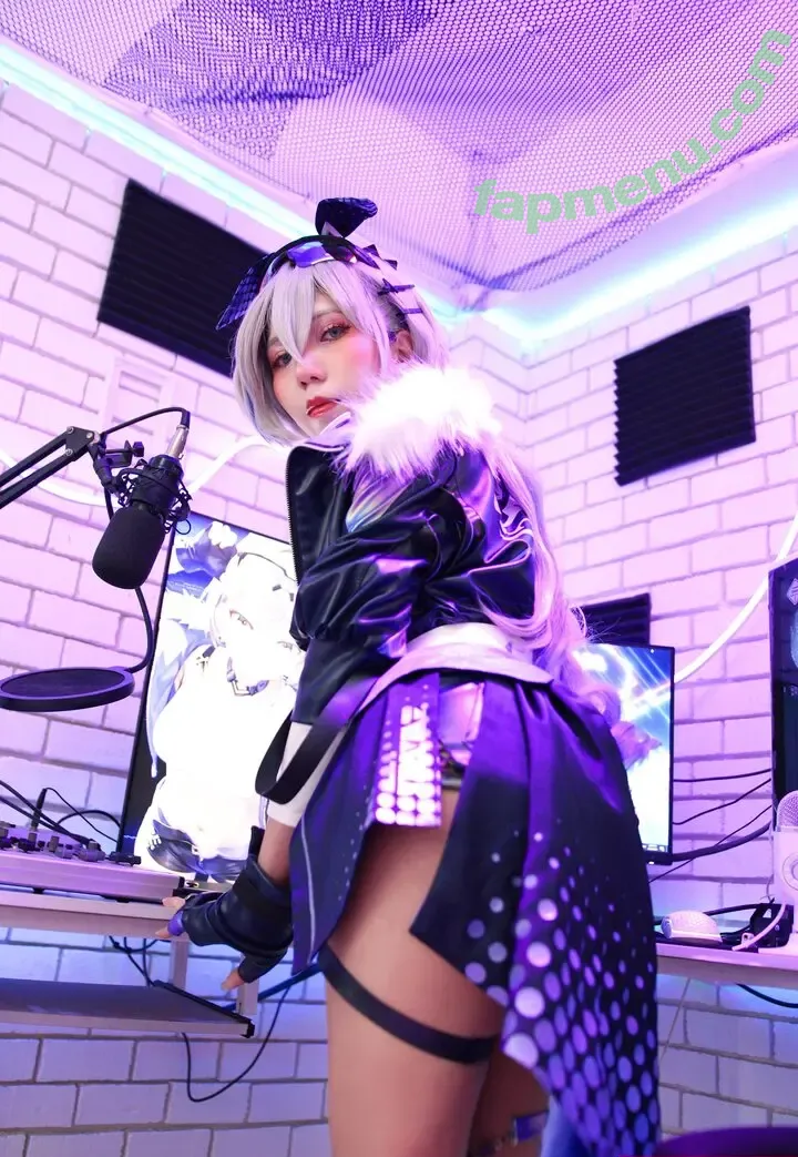 Mewjiic/imusicl nude photo #0003 (Mewjiic / mewjiic_cos)