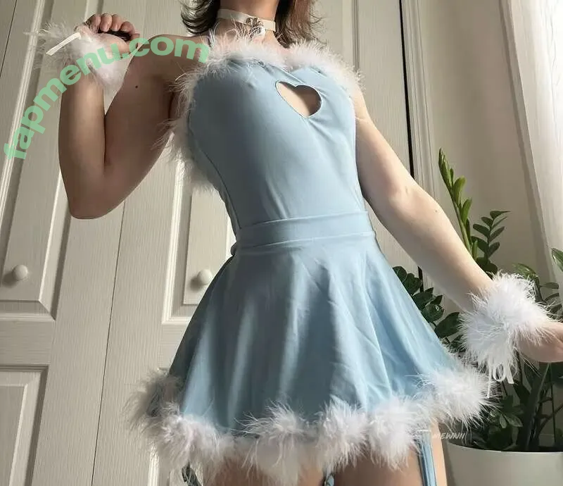 Mewnii nude photo #0242 (Mewwnii)