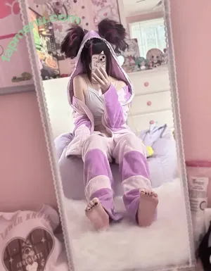 Mewsect nude photo #0018