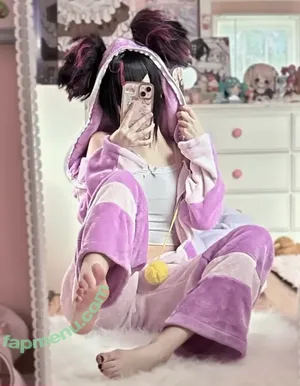 Mewsect nude photo #0020