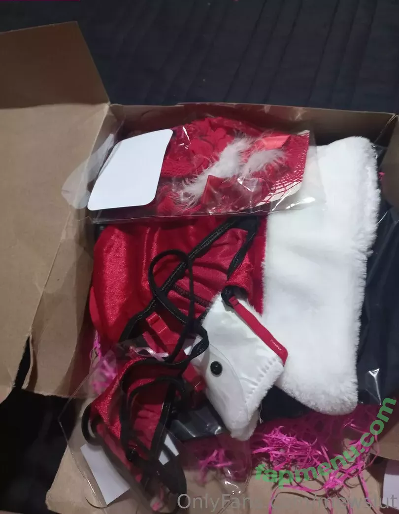 mewslut nude photo #0123 (mewslut)