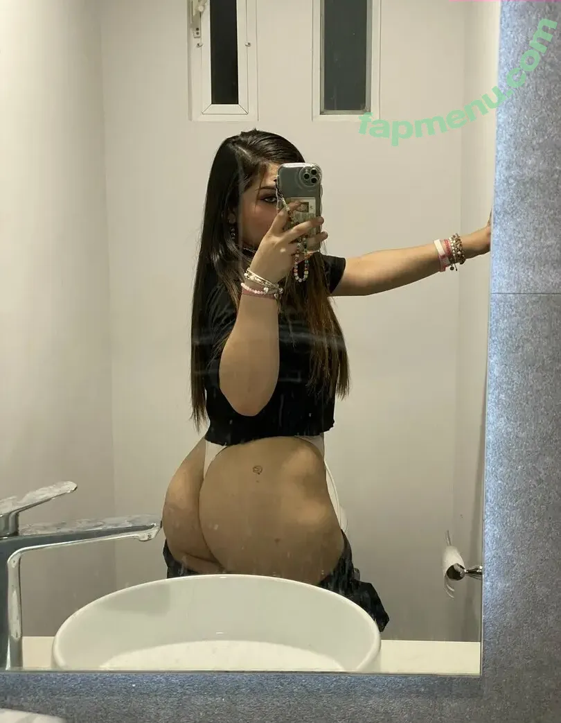 Mexico Mega nude photo #0077 (jailyneojeda / what_happens_in_mexico)