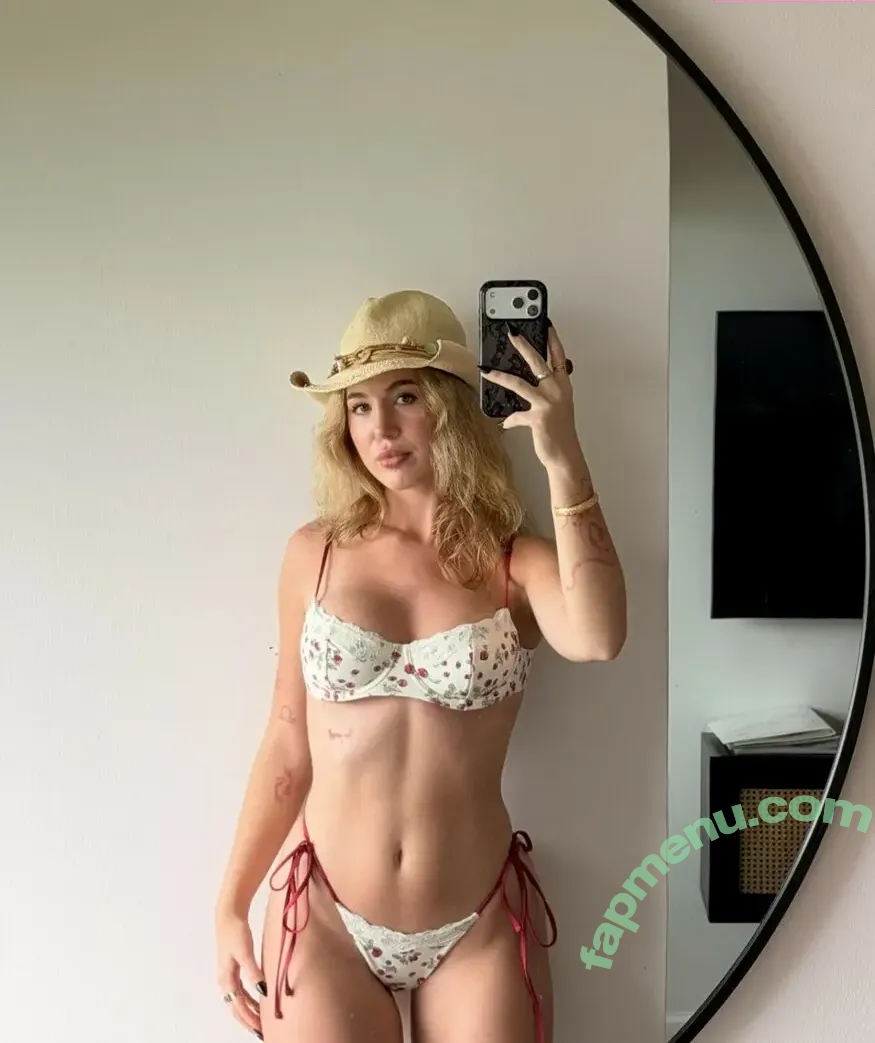 mgfeet222 nude photo #0089 (Mary Grace / Mgfeets1 / goddessmarygrace / u31983349)