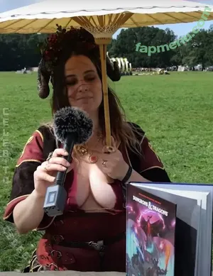 Mháire Stritter / channels / mhairestritter / orkenspaltertv nude photo #0184