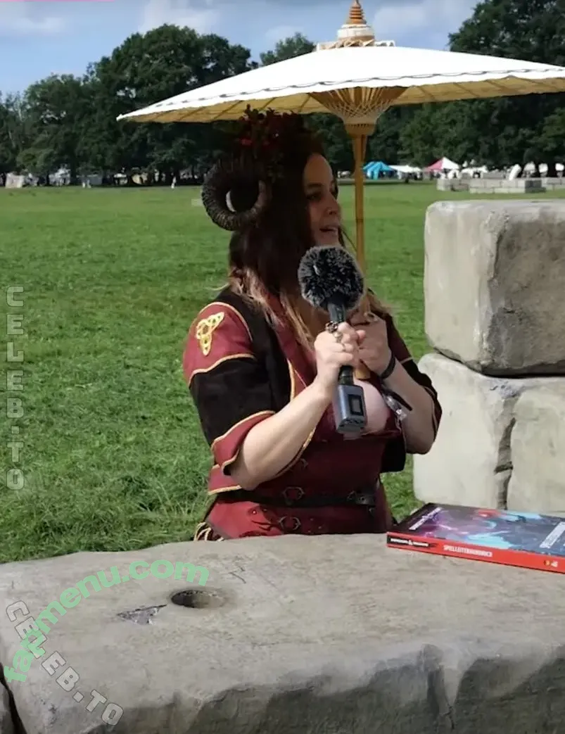 Mháire Stritter nude photo #0187 (channels / mhairestritter / orkenspaltertv)