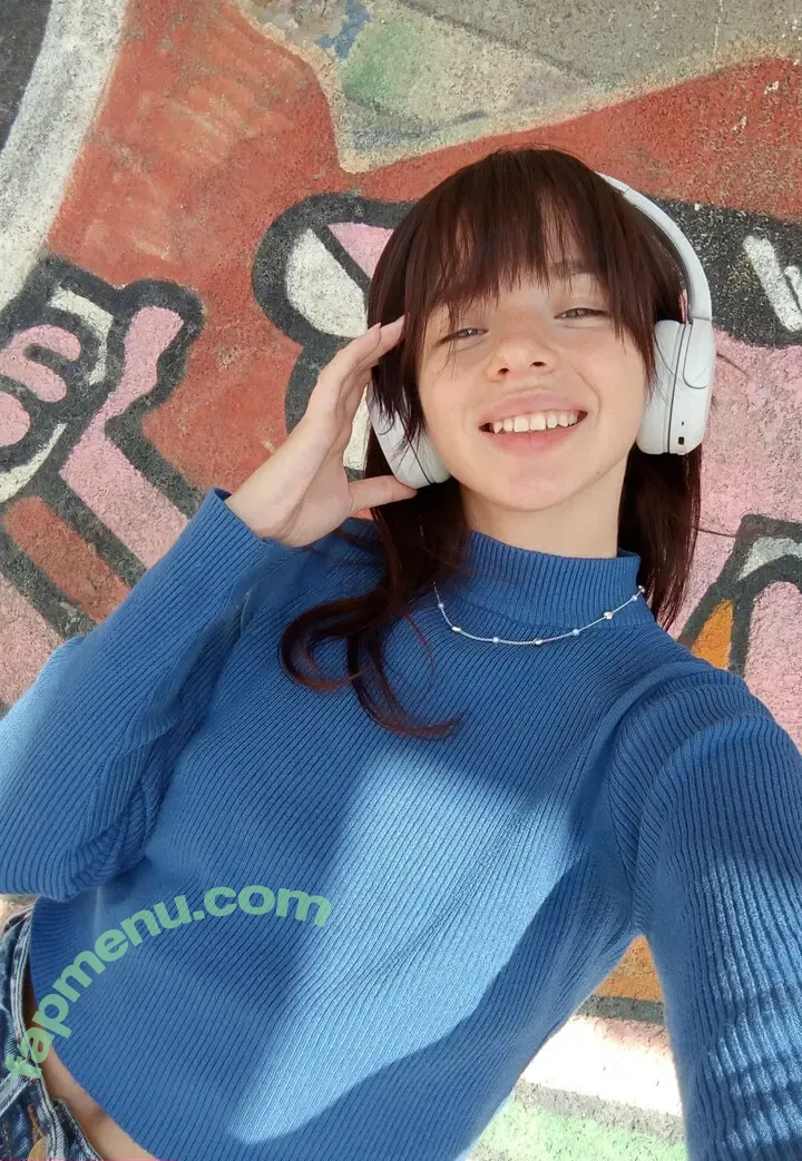 mia.azami nude photo #0026 (mia.azamii / mia_azami)