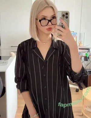 Mia_bluebird / clarathestudent / miabluebird nude photo #0325