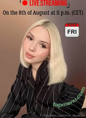 Mia_bluebird / clarathestudent / miabluebird nude photo #0339