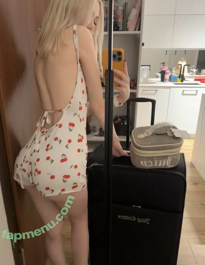 Mia_bluebird nude photo #0176 (miabluebird)