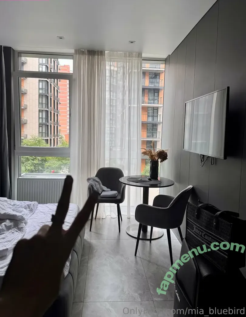 Mia_bluebird nude photo #0319 (clarathestudent / miabluebird)