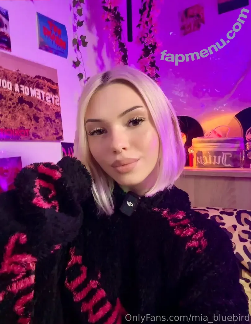 Mia_bluebird nude photo #0342 (clarathestudent / miabluebird)