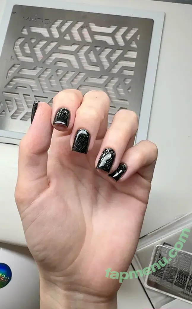 Mia_bluebird nude photo #0345 (clarathestudent / miabluebird)