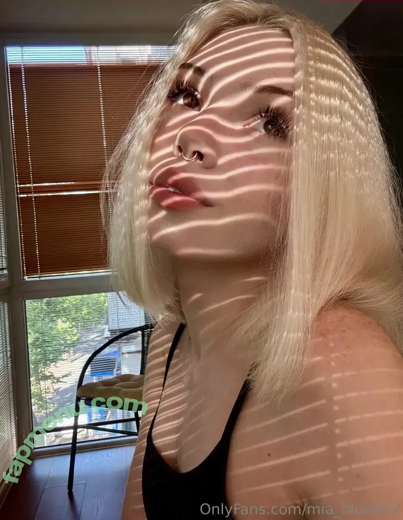 Mia_bluebird nude photo #0348 (clarathestudent / miabluebird)