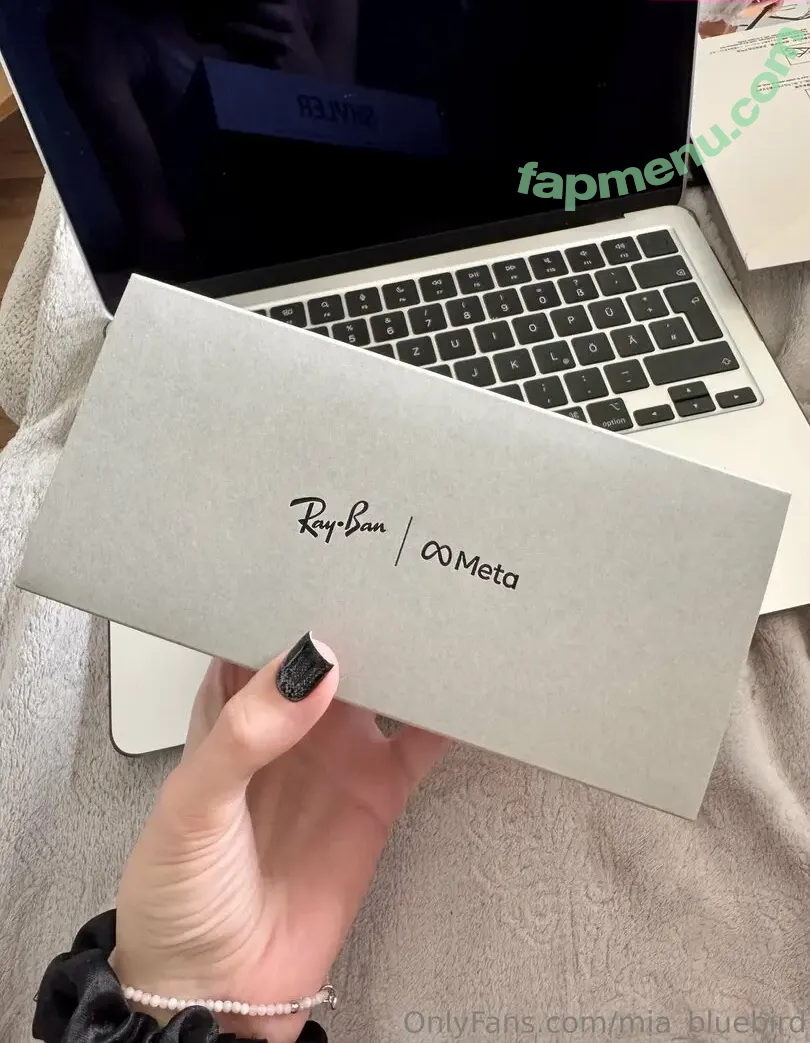 Mia_bluebird nude photo #0358 (clarathestudent / miabluebird)