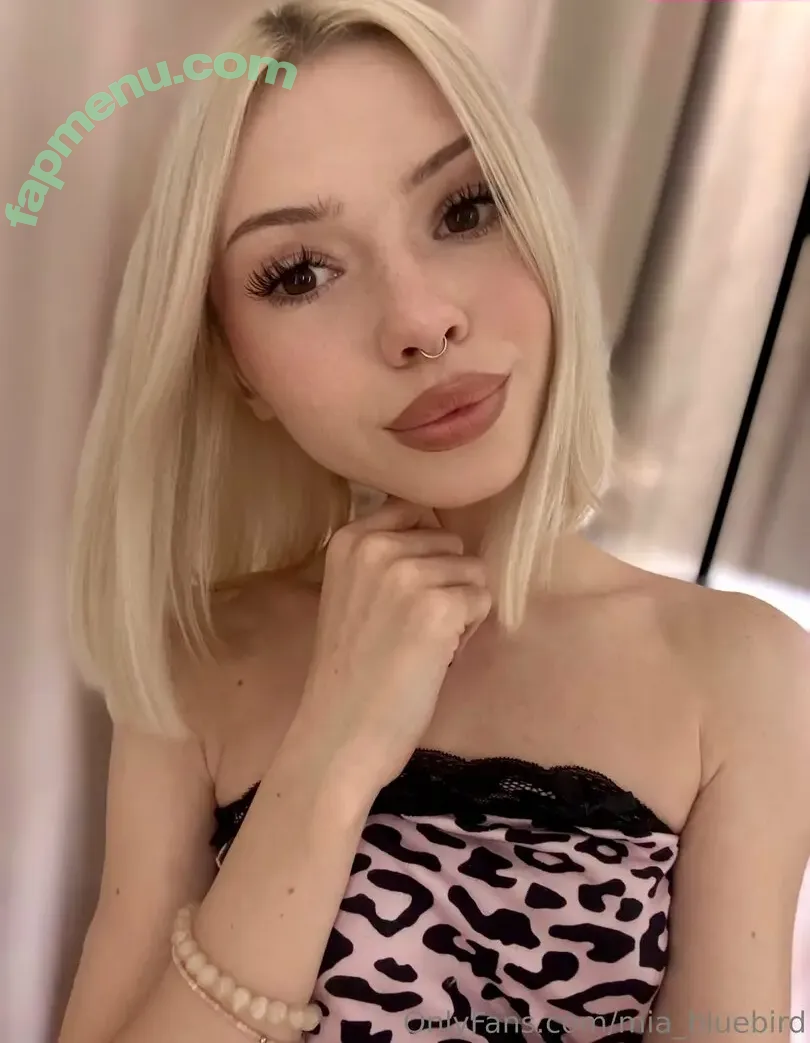 Mia_bluebird nude photo #0372 (_iam_bluebird_ / clarathestudent)