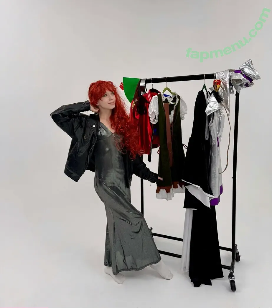 Mia_bluebird nude photo #0485 (clarathestudent / miabluebird)