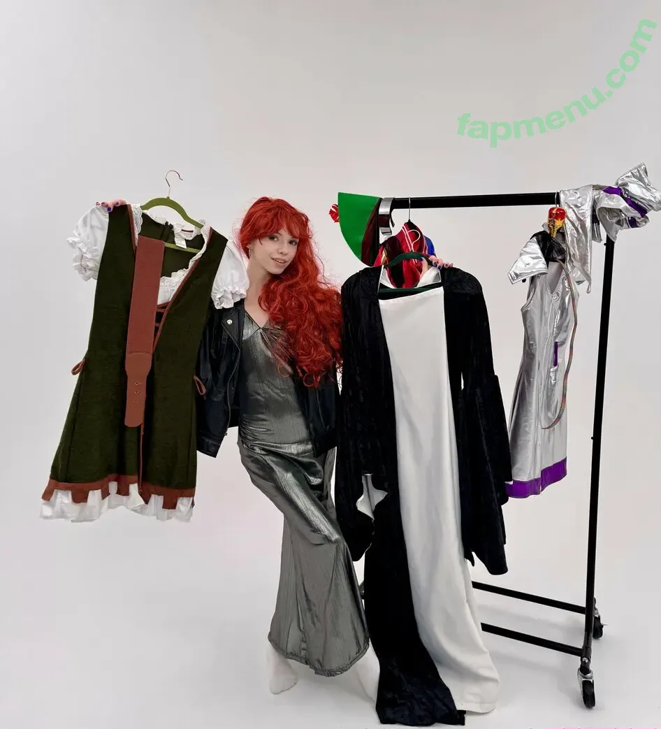 Mia_bluebird nude photo #0486 (clarathestudent / miabluebird)