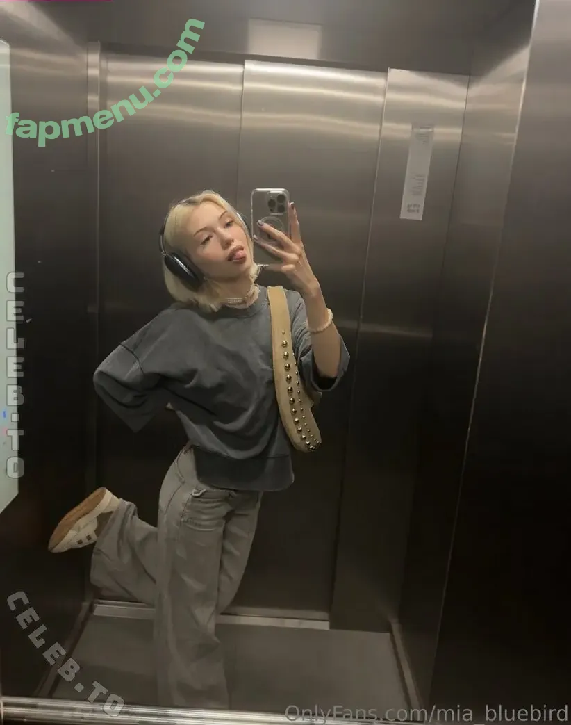 Mia_bluebird nude photo #0497 (clarathestudent / miabluebird)