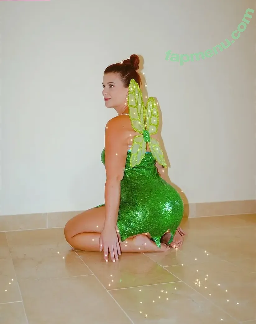 Mia G nude photo #0010 (iammia1 / mia_ngx)